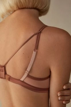 Best Pirce ๐ Intimissimi ๐ฉ Women Layers Of Lust Emma Triangle Bra Black ๐