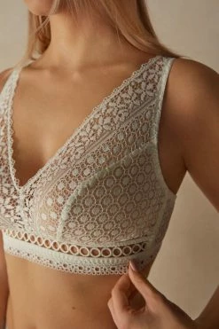 Buy โ๏ธ Intimissimi ๐ฉ Women Toujours L'Ajour Lara Triangle Bra Talc White ๐